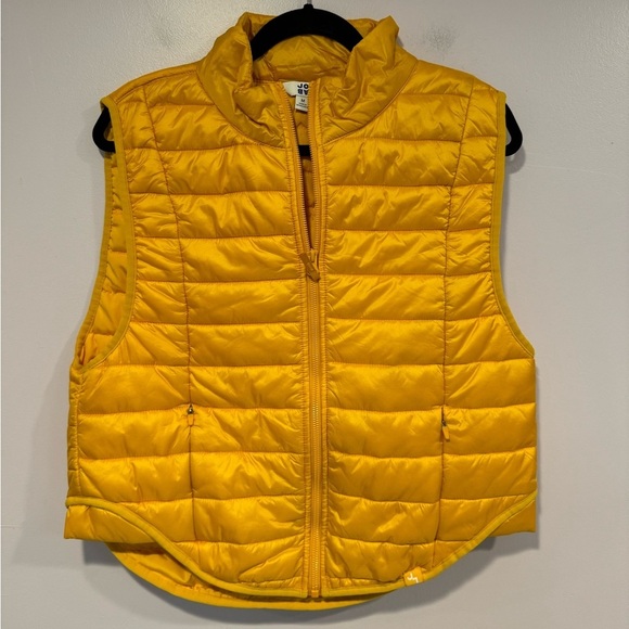 Yellow joylab puffer vest - Picture 1 of 3